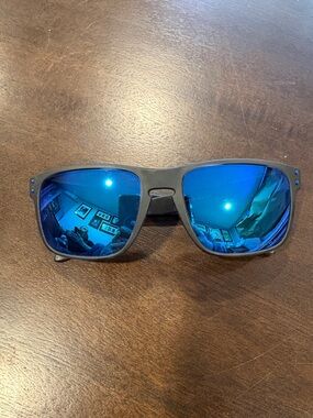 Oakley Holbrook Prism Sapphire Polarized  Lenses Tortoise Shell Frames